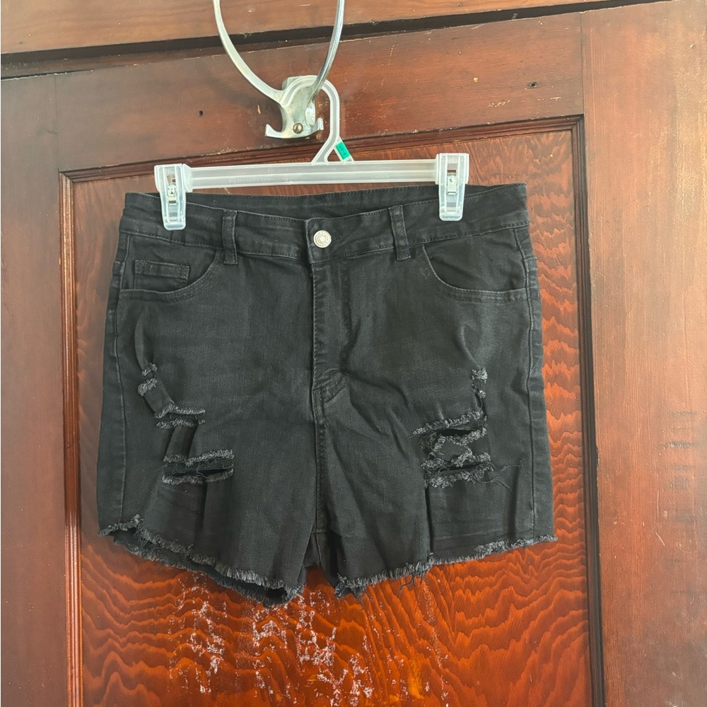 Stylish Black Distressed Women's Shorts
